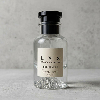 Iso Element 305 – LYX bottle on raw concrete